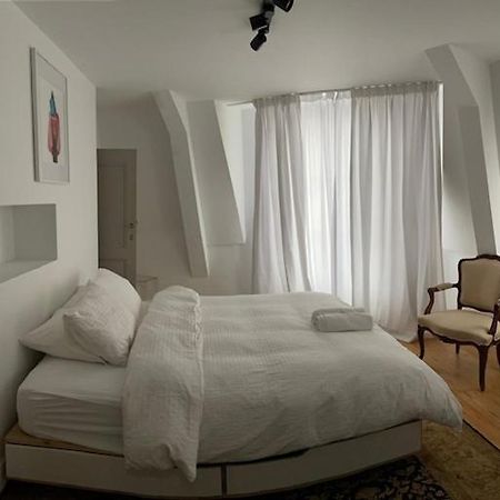 Duplex Dernier Etage Avec Terasse A Deux Pas De La Grand Place Bruxelles Eksteriør billede